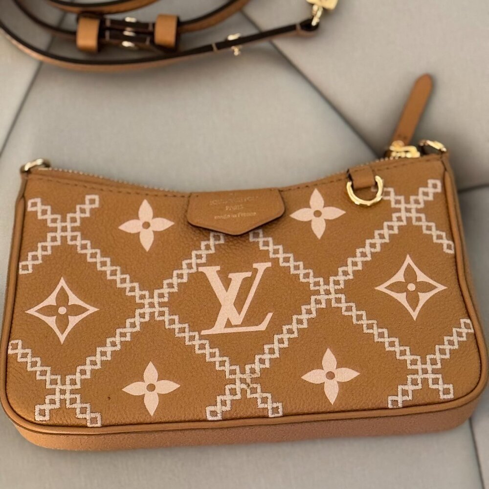 Louis Vuitton Empreinte Monogram Giant Borderies Easy Pouch in Arizona